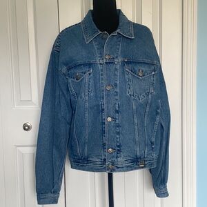 Beautiful Versace XL Rare Vintage Denim Jacket With Logo Buttons 100% Cotton